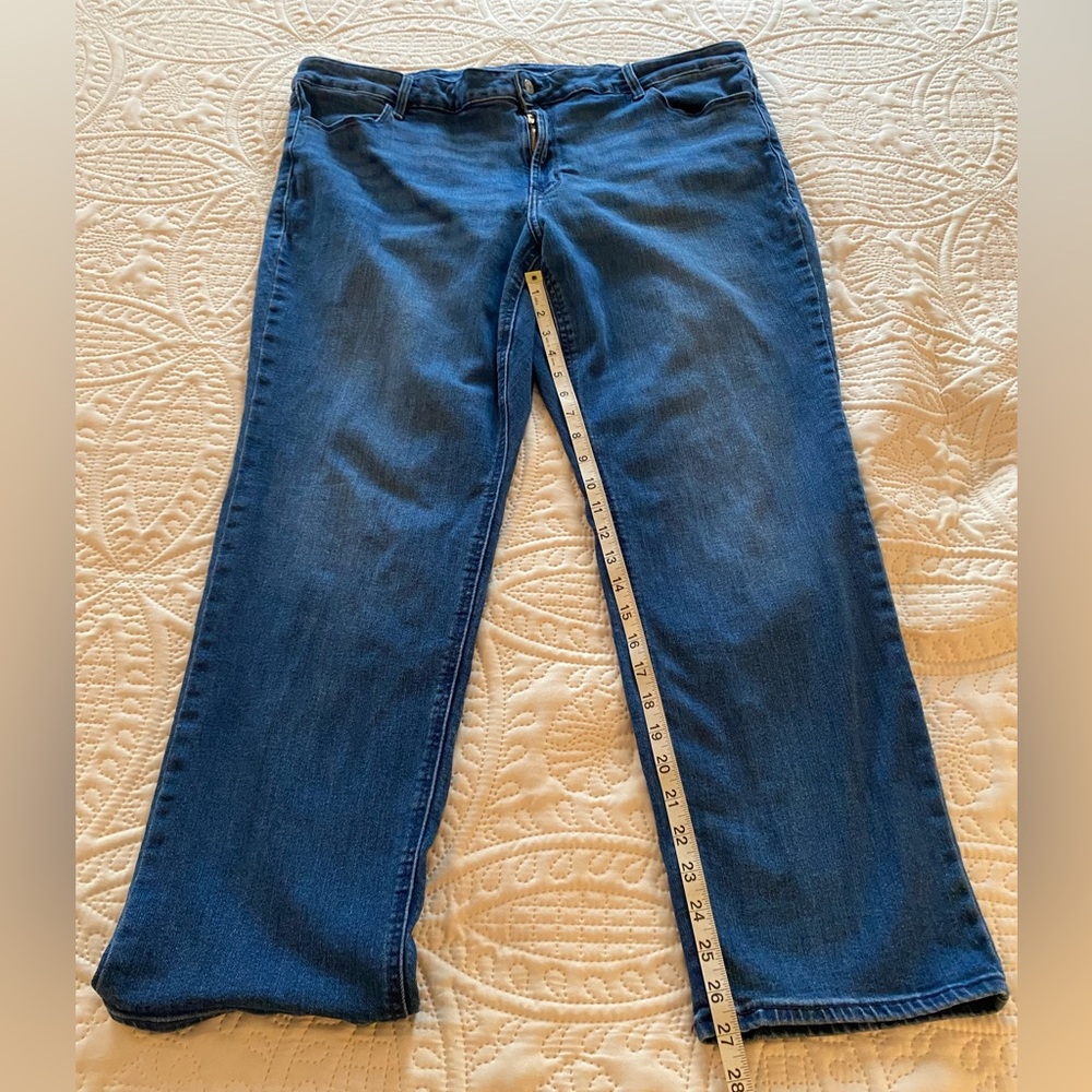 Woman’s Old Navy Blue Jeans High Rise Straight Size 22 Medium Blue color